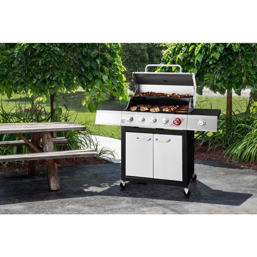 Dyna Glo 5 Burner Natural Gas Grill