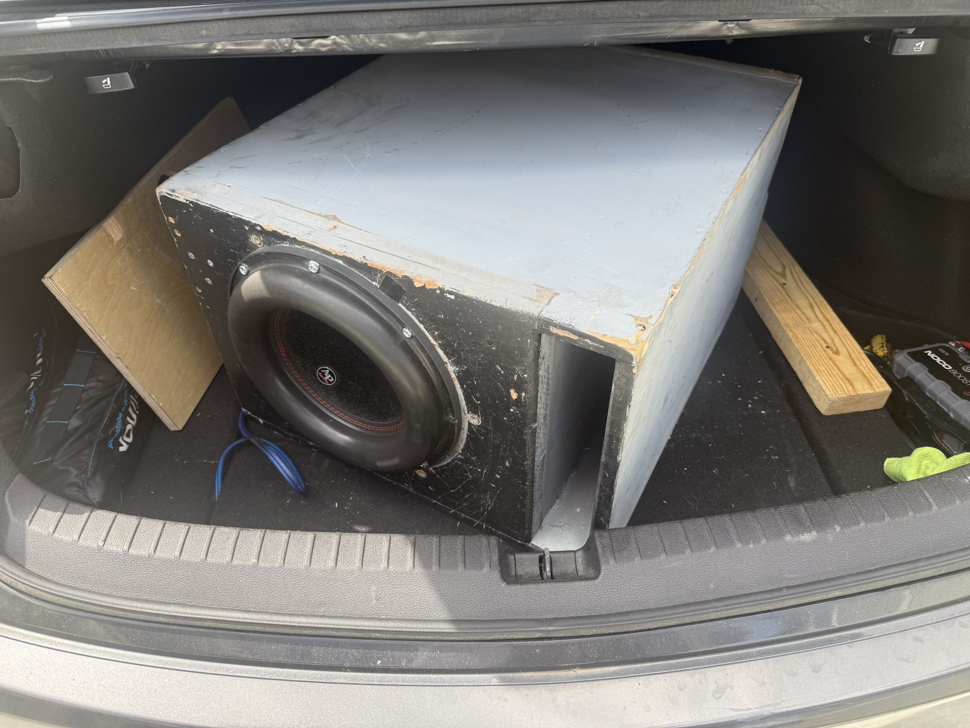 Custom Box With 4stack Audio Pipe