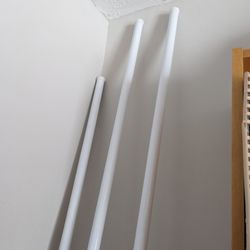 White Metal Shelf Rods And Brackets