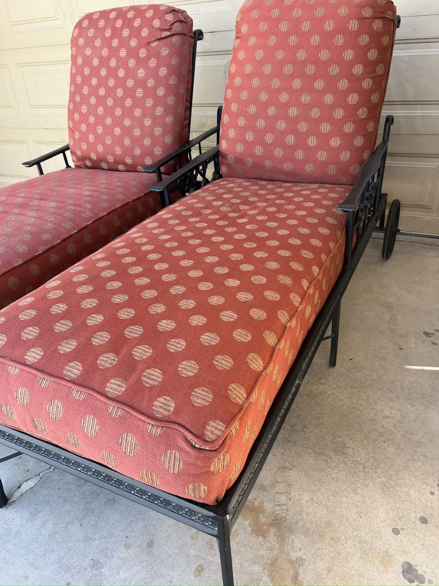 Chaise Lounge Chairs/ Lounges/ Pool Chairs