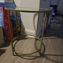Round Side Table