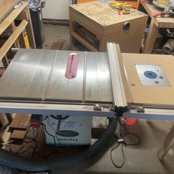 Grizzly G0771Z Table Saw with Router Table