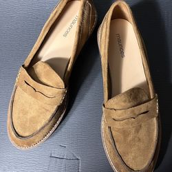 Maurices Woman Brown Loafers Size 9