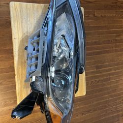 Halogen Driver Side Headlight For 2016 Nissan Altima Sr 