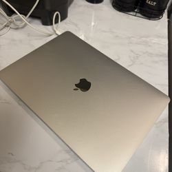 LAPTOP MACBOOK PRO