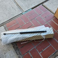 Liftgate Support Prop