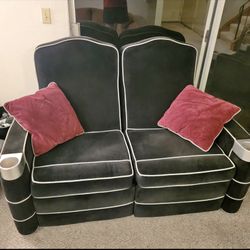 Loveseat 
