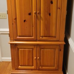 Hooker Entertainment Armoire