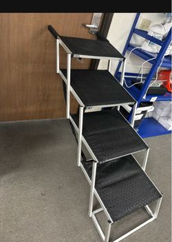 Moving sale New Pet Stairs! Large size