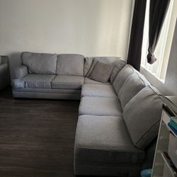 Sectional Couch With Chaise 