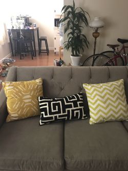 Decorative throw pillows