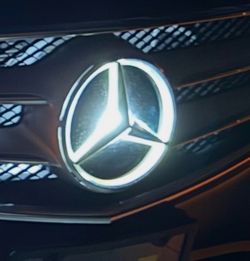 2014 /2016 Mercedes Benz E350 front Grill Emblem with bright LED light