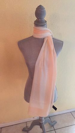 Beautiful peach and white scarf