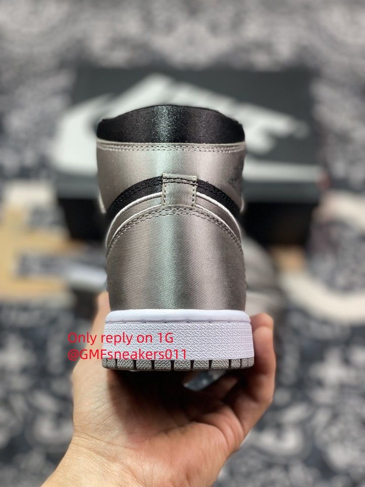 Nike Air Jordan 1 Retro High OG Satin Shadow Clothing
