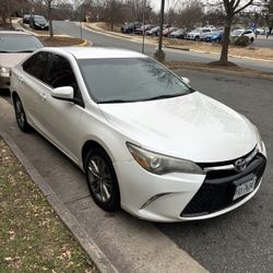 2016 Toyota Camry SE