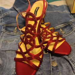 Dark Red Heels 7.5