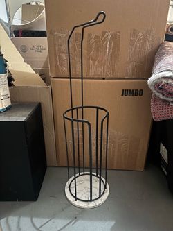 Toilet roll holder