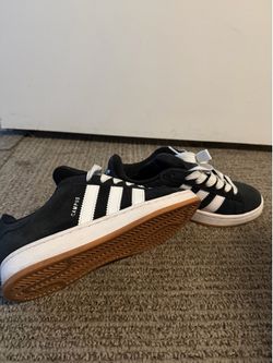 Adidas campus