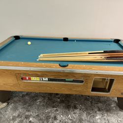 Valley Panther Pool Table 