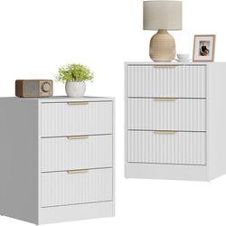 White Nightstand with 3 Storage Drawers Set of 2, Modern Fluted Night Stand Bedside Table, Bed Side End Table with Golden Handles for Bedroom, White