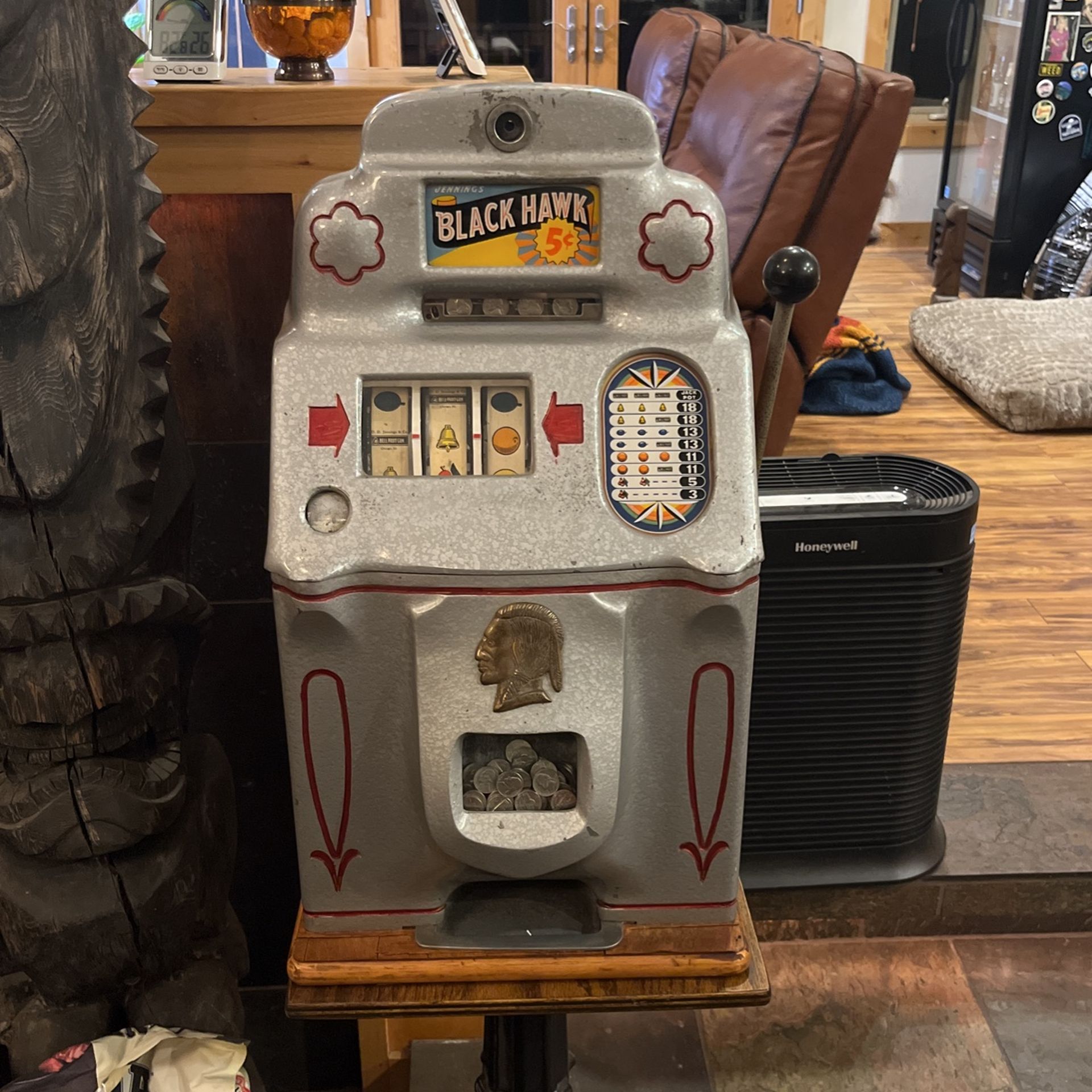 Jennings Black Hawk 5cent Slot Machine 