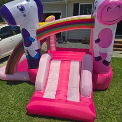 Unicorn Bounce house