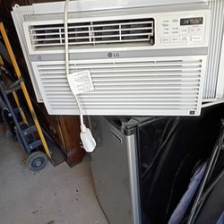 LG Room Air Conditioner 8000 BTU Room Size 340 Ft 8,000 BTUs Fits Window 22 X 36 With 13