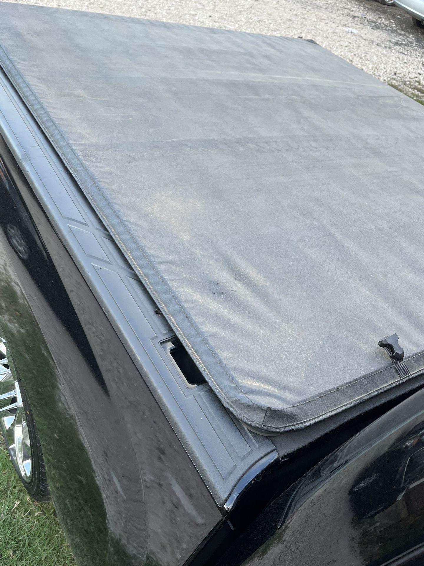 Silverado Bed Cover for Sale in Houston, TX OfferUp