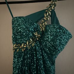 Vintage La Femme Emerald Green Sequin Gown – One Shoulder, Gold Leaf Detail, Size 4