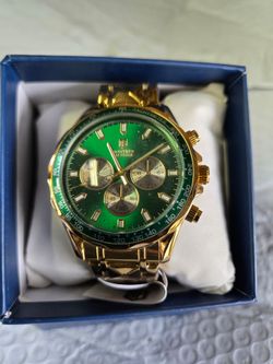 Green face Invicta