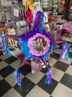 K-pop demon hunters piñata