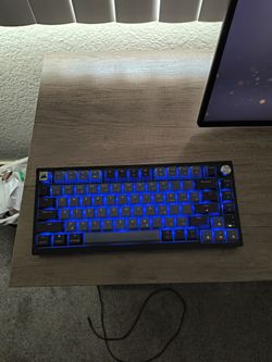 90$ Gaming keyboard Corsair k65 65%
