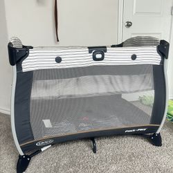 Baby Crib 