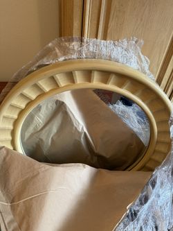 Thomasville 42” Round Wood Framed Mirror – Classic Vintage Style