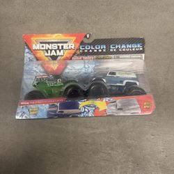 Monster Jam 2020 Color Change Grave Digger vs Grave Digger Chesapeake