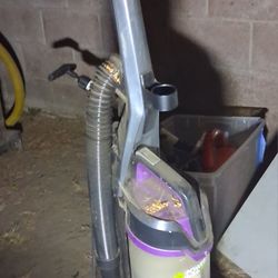 Canister Vacume