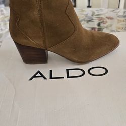 Aldo Marecchia-27 W Boots