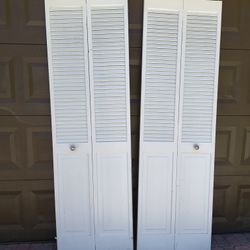 24" X 80" Louver Bifold Closet Doors