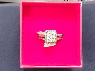 Silver 3.3 grams Size 8.5