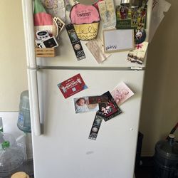 Refrigerator 