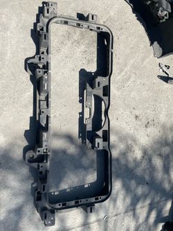 Cadillac Chevy GMC 2015 to 2020 Active Grille Shutter Housing Bracket