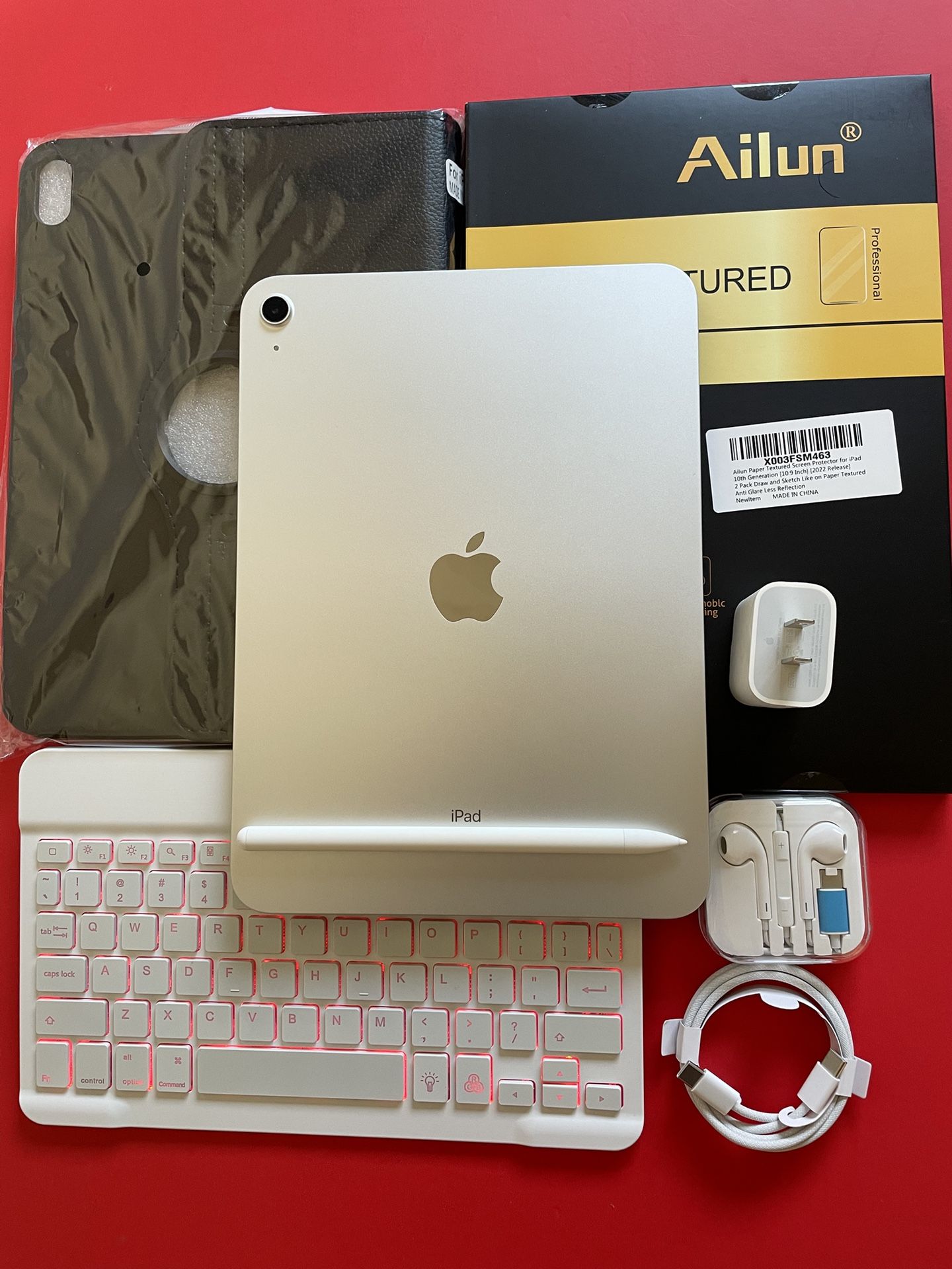 256gb Apple IPad 10th Generation (10.9” Liquid Retina / 2022 model) with pen, keyboard, case & Accessories (warranty 2026)