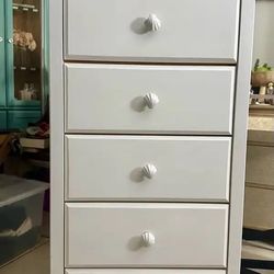 Tall dresser/drawers