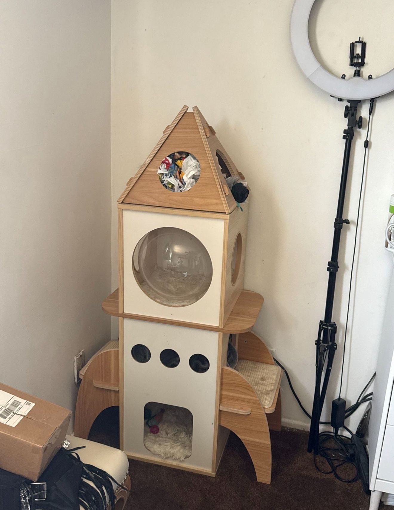 Cat tree