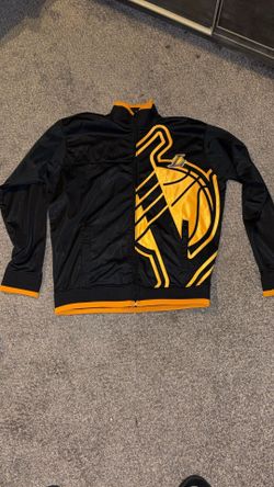 Lakers sweater