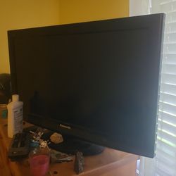 32 Inch Panasonic 
