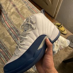 Jordan 12 French Blues(2016)