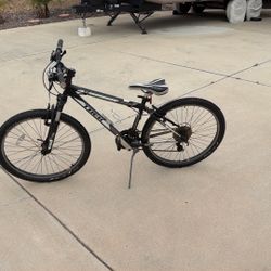 Bicycle Trek 820 Women’s Frame