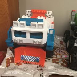 Matchbox Arctic Yeti Catcher