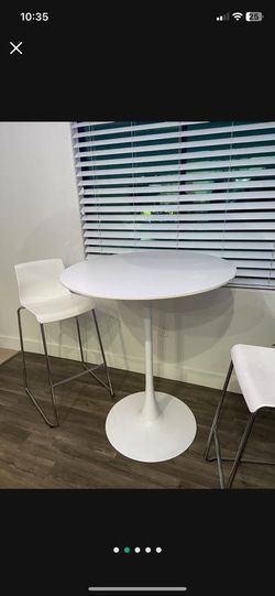 High Round Table With Two High Chairs 